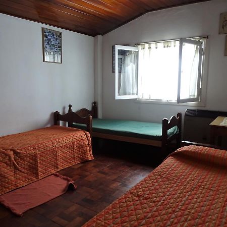 Casa Familiar Zarza Mora Leilighet San Carlos de Bariloche Eksteriør bilde