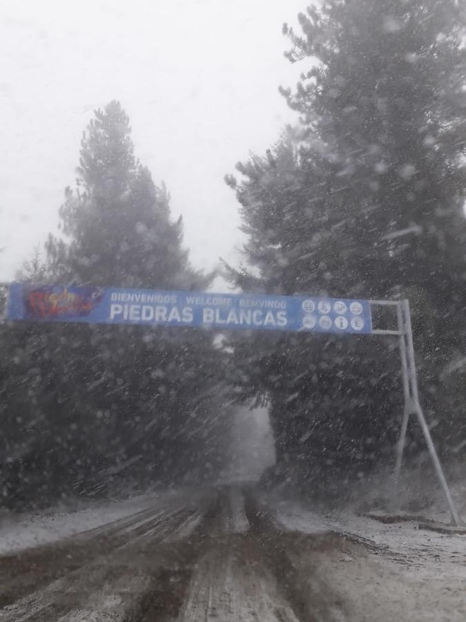 Casa Familiar Zarza Mora Leilighet San Carlos de Bariloche Eksteriør bilde