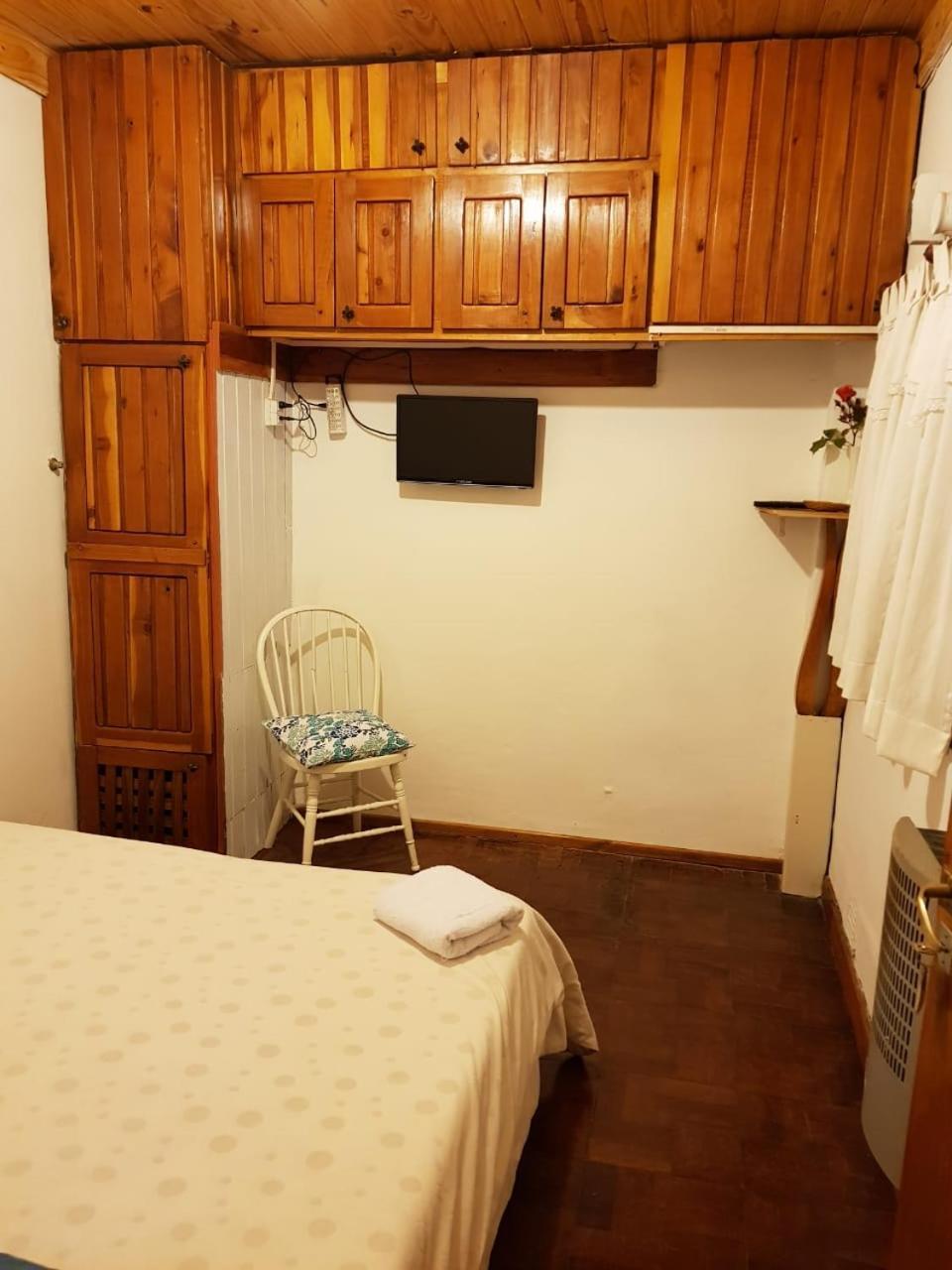 Casa Familiar Zarza Mora Leilighet San Carlos de Bariloche Eksteriør bilde