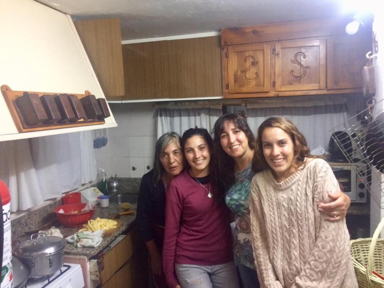 Casa Familiar Zarza Mora Leilighet San Carlos de Bariloche Eksteriør bilde